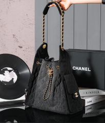 Chanel Bucket Kordelzug Größe: 40 x 30 x 15 cm