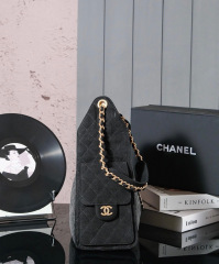 Chanel Bucket Kordelzug Größe: 40 x 30 x 15 cm