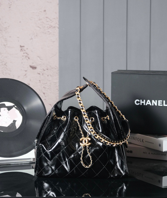 Chanel Bucket Kordelzug Größe: 30 x 26 x 14 cm