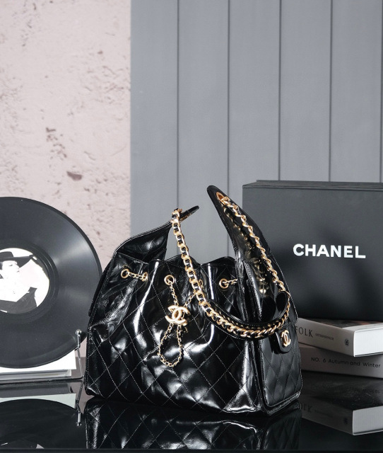 Chanel Bucket Kordelzug Größe: 30 x 26 x 14 cm