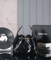 Chanel Bucket Kordelzug Größe: 30 x 26 x 14 cm