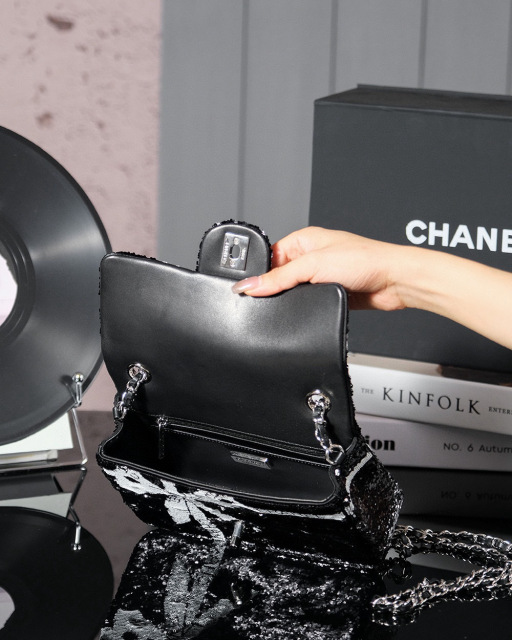 Chanel cf Schleife Größe: 20 * 10 * 7 cm