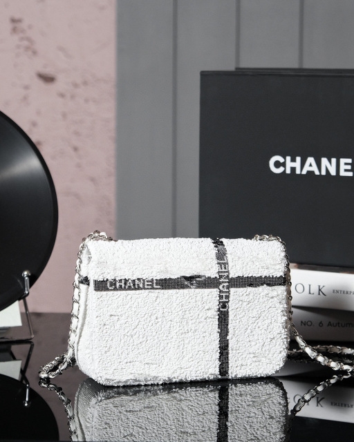 Chanel  cf bowknot   Size：20*10*7cm