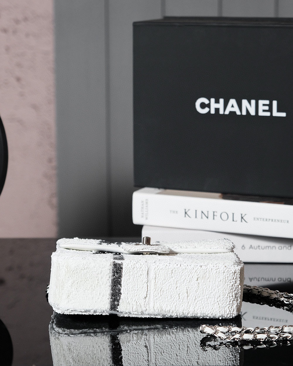 Chanel  cf bowknot   Size：20*10*7cm