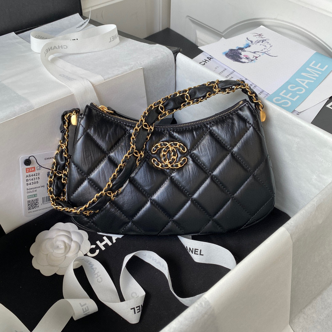 Borsa Chanel Underarm Dimensioni: 23,5*13,5*5,3 cm