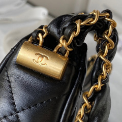 Borsa Chanel Underarm Dimensioni: 23,5*13,5*5,3 cm