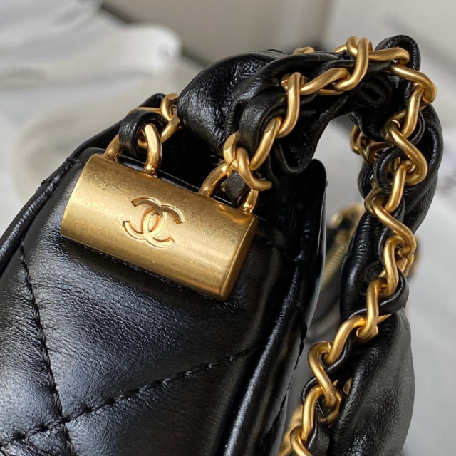 Borsa Chanel Underarm Dimensioni: 23,5*13,5*5,3 cm