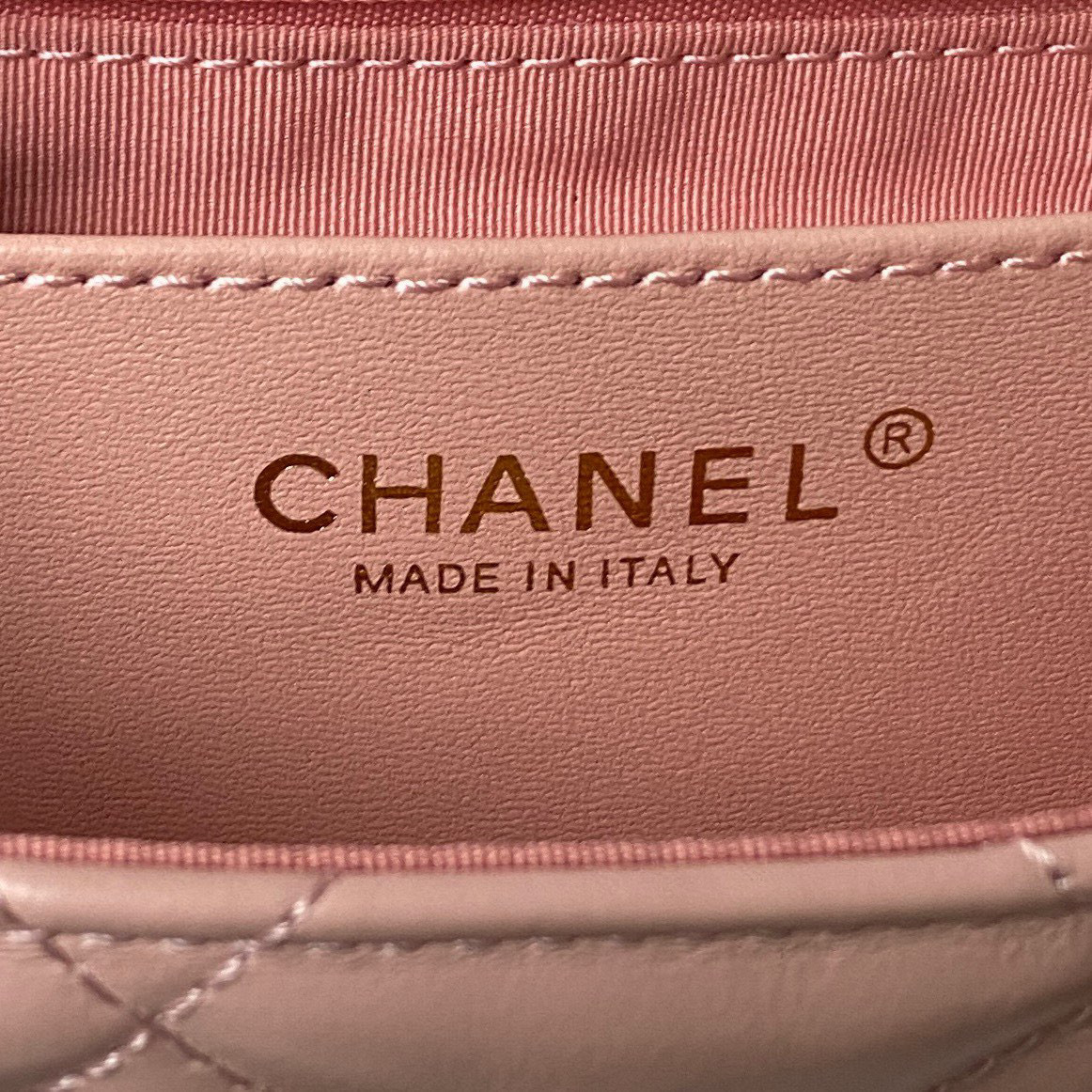 Chanel Rindsleder breite Schulter Größe: 20,5 * 13,5 * 5 cm
