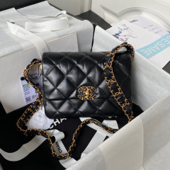 Chanel 牛皮宽肩 尺寸：20.5*13.5*5cm