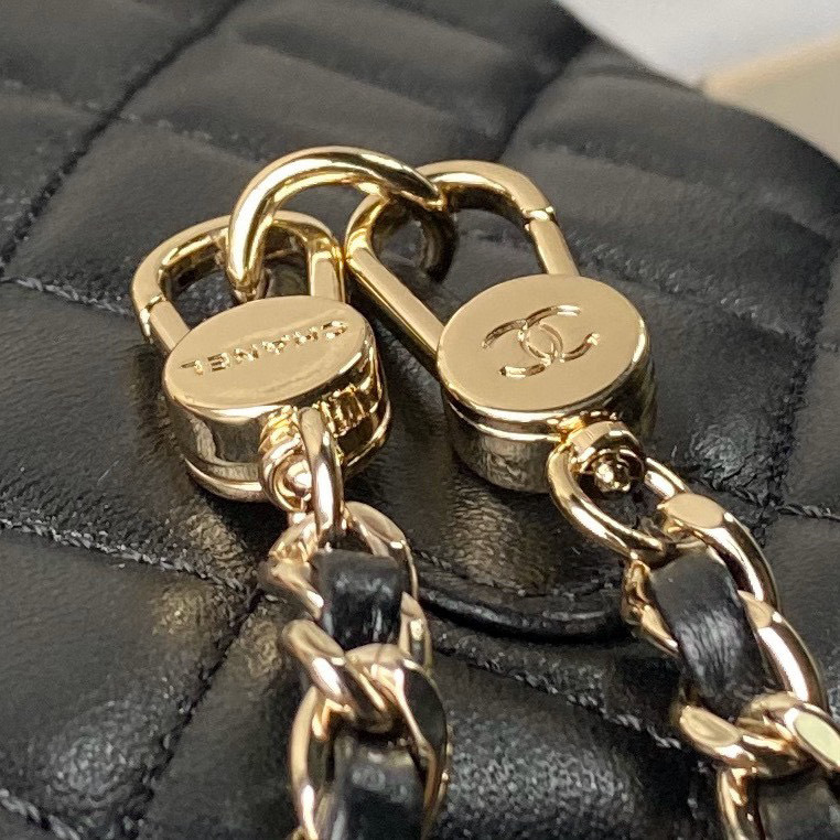 Chanel Kleine Schultern Größe: 18 * 13 * 9 cm