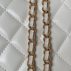 Chanel Pearl handle     Size：19*12*3cm