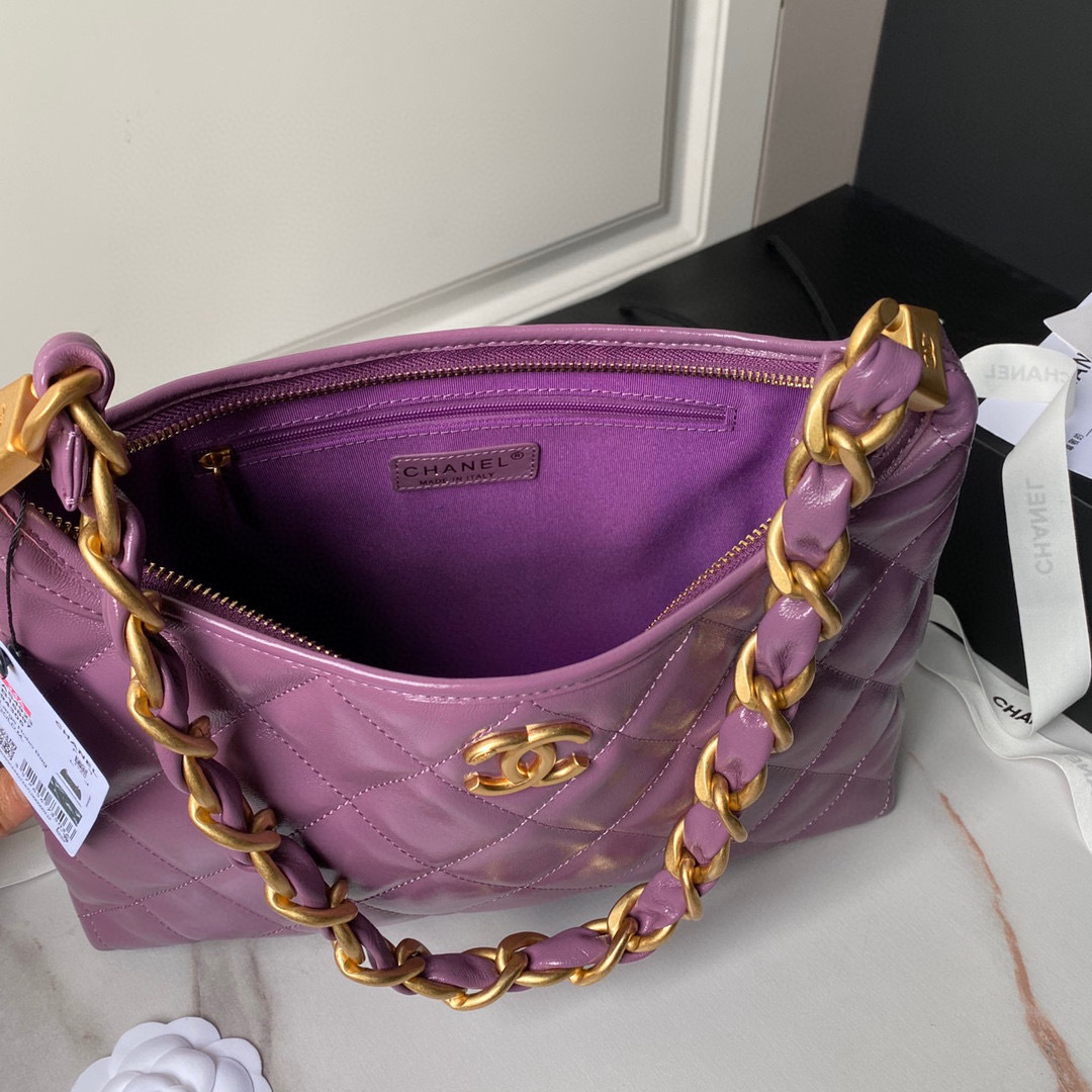 Chanel Underarm bag  Size：22.5*19.5*8.5cm