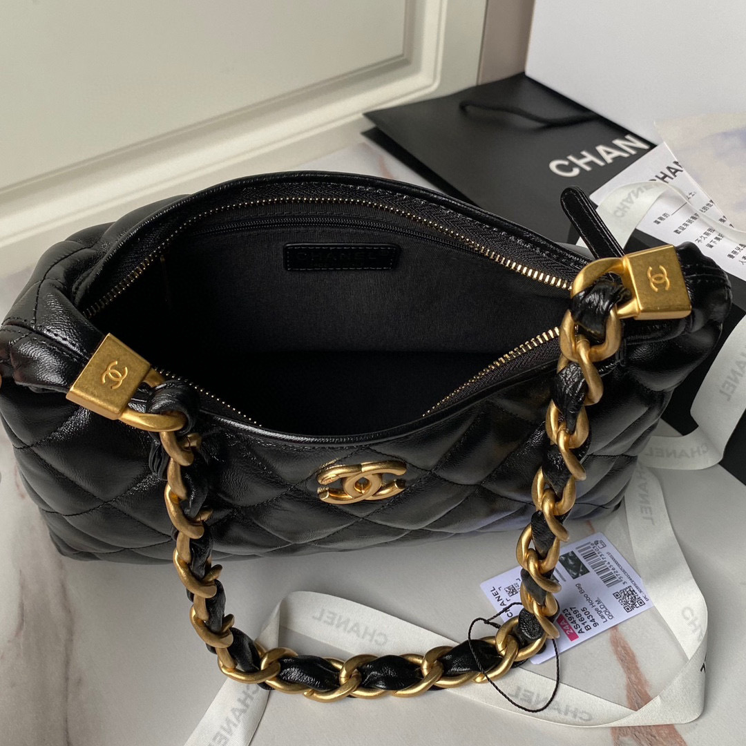 Chanel Unterarmtasche Größe: 22,5 x 19,5 x 8,5 cm