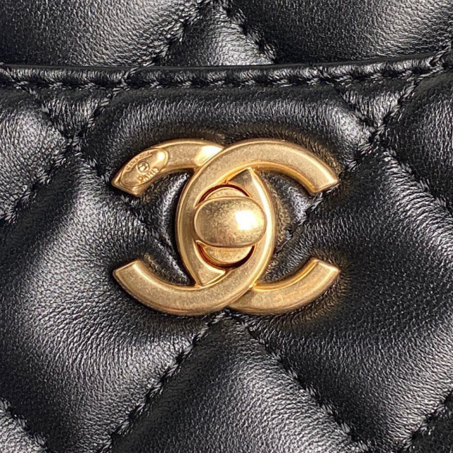 Chanel  shopping bag Size：28*19*9cm