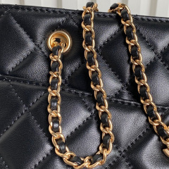 Chanel  shopping bag Size：28*19*9cm