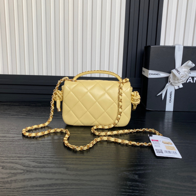 Chanel  Cf braided knot han Size：18*10.5*7cm
