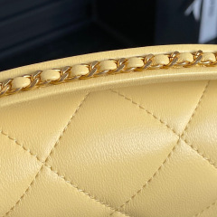 Chanel  Cf braided knot han Size：18*10.5*7cm