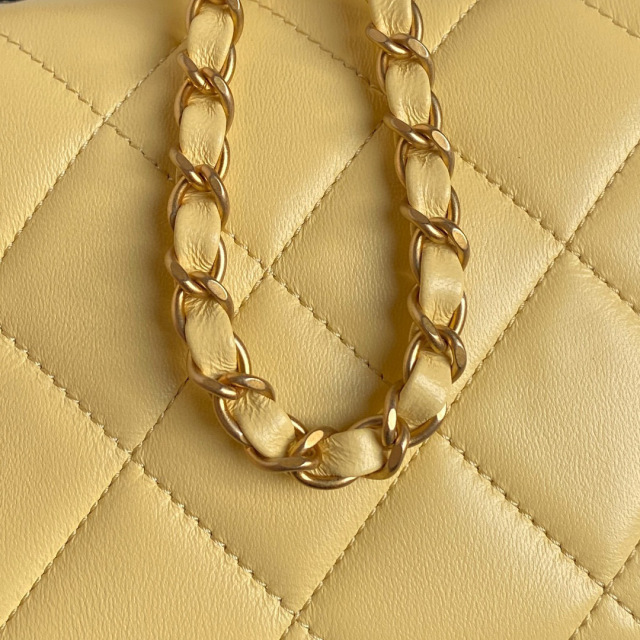 Chanel  Cf braided knot han Size：18*10.5*7cm