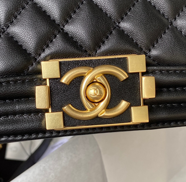 Chanel Leboy Größe: 25 * 15 * 9 cm