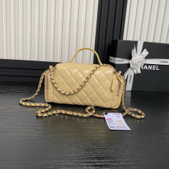 Chanel Bowlingkamera Größe: 23 x 14 x 9 cm