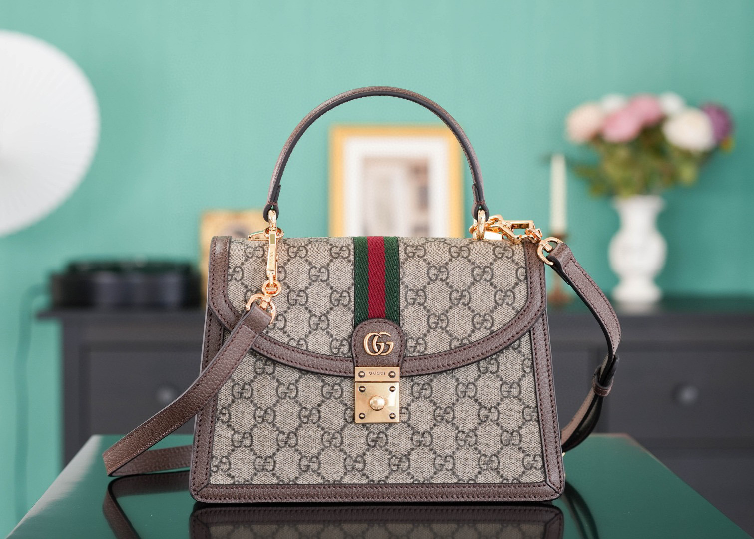 Gucci GG Ophidia Straddle Hand Größe: 25 * 17,5 * 7 cm