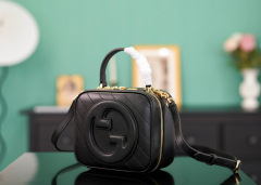 Beg tangan Gucci GG Ophidia Saiz：17*15*9sm