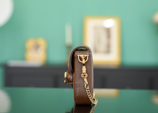Gucci Horsebit 迷你手提包 尺寸：21.5*12.5*3cm