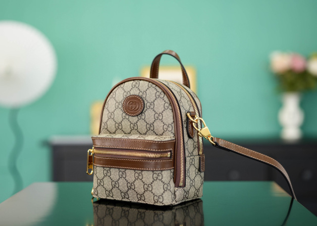 Gucci G multifunktionale Handtasche Größe: 15 x 19 x 8 cm