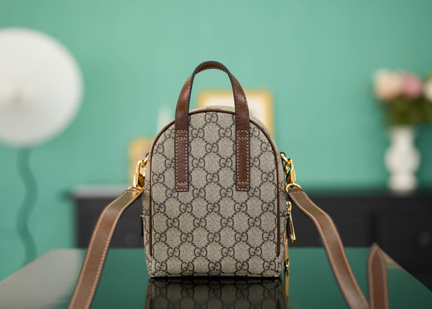 Gucci G multifunktionale Handtasche Größe: 15 x 19 x 8 cm