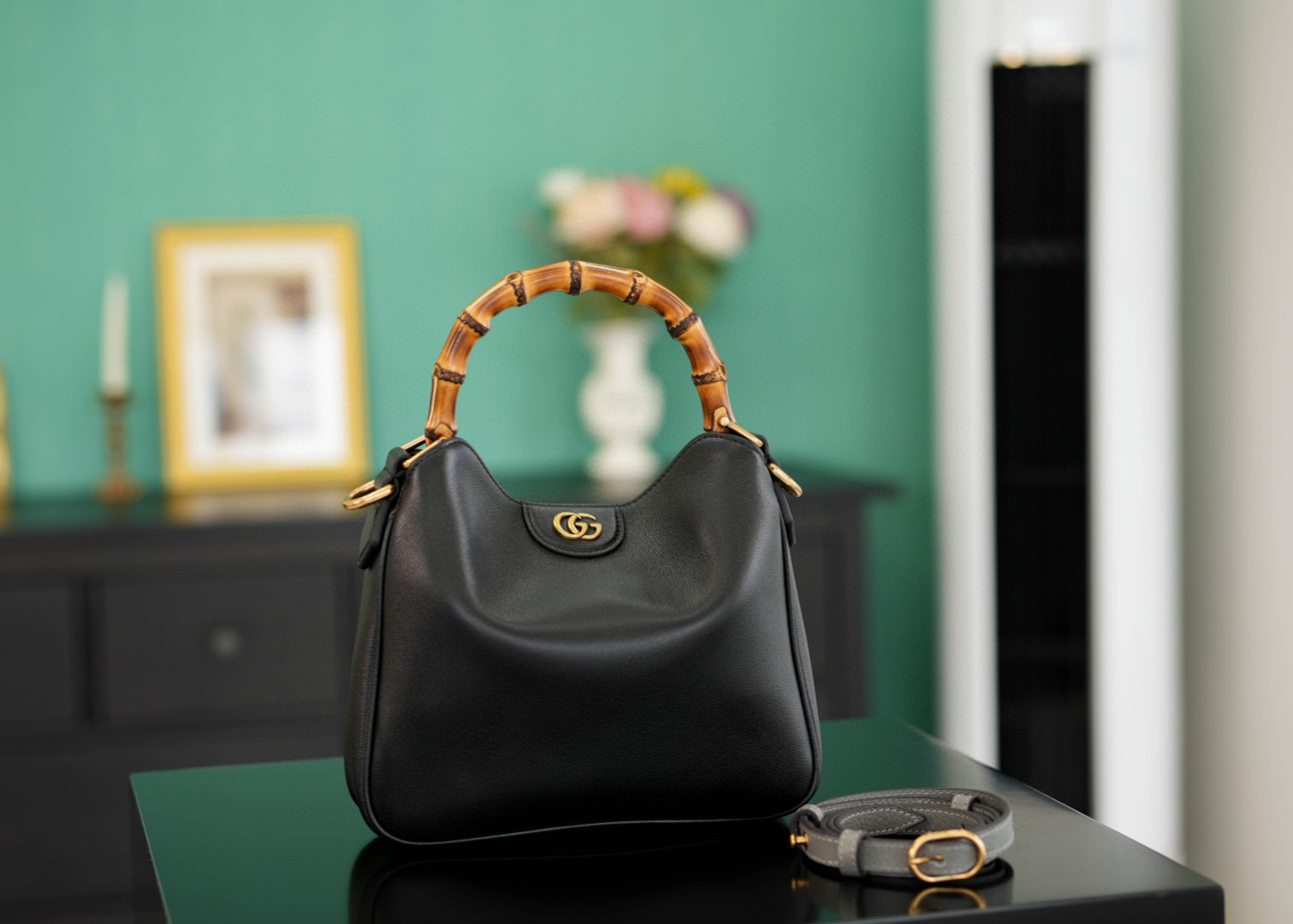 Gucci Diana Slub trumpet bag Size：24*15*5cm