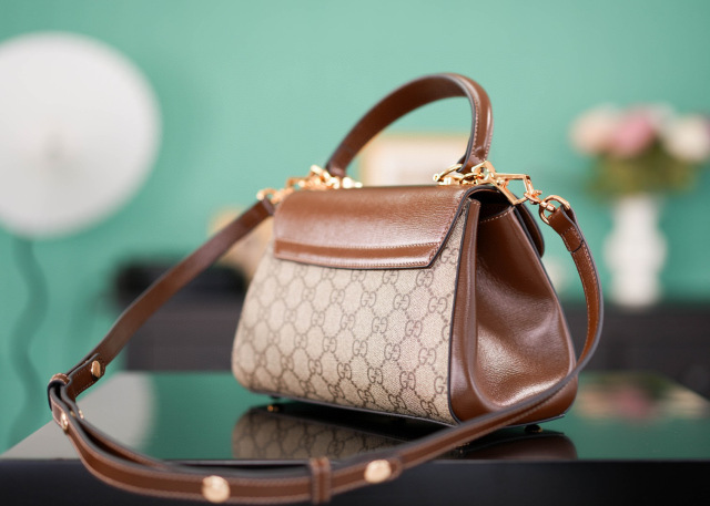 Gucci GG Horsebit Minitasche Größe: 22 x 16 x 10,5 cm