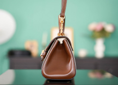 Gucci GG Horsebit Minitasche Größe: 22 x 16 x 10,5 cm