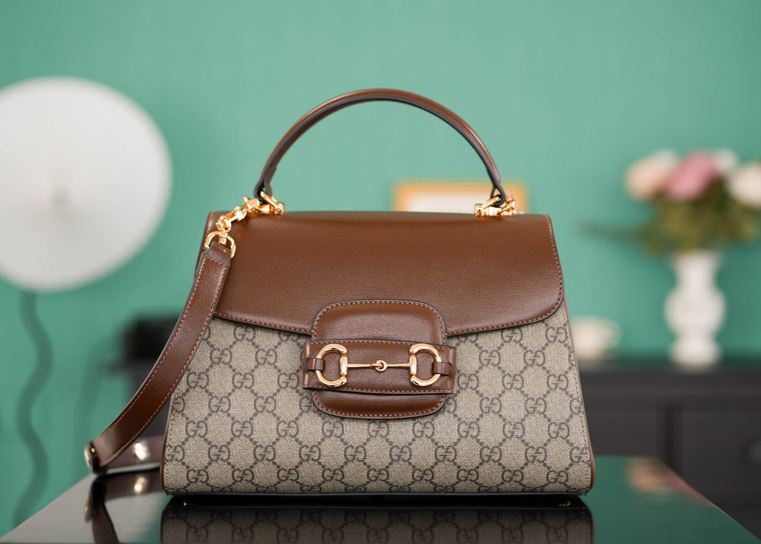 Gucci GG Horsebit mittelgroße Tasche Größe: 29 x 20 x 13 cm