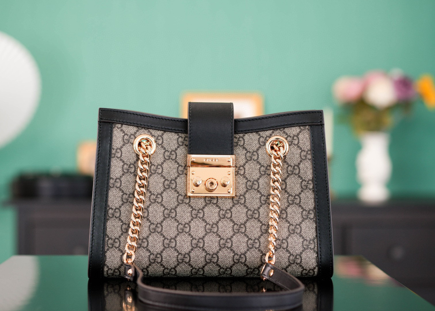 Gucci Padlock Umhängetasche Größe: 26 x 18 x 10 cm