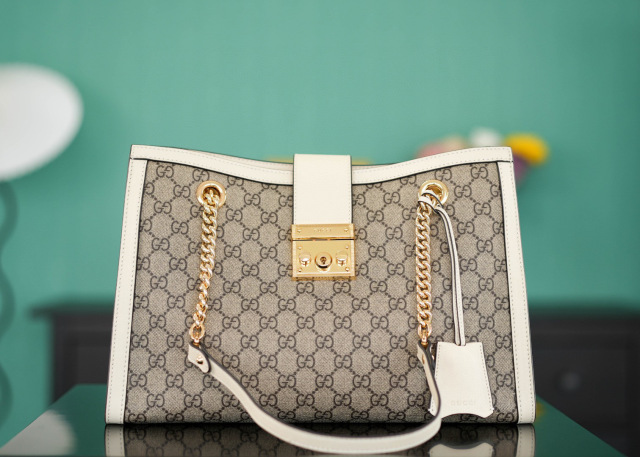 Gucci Padlock Umhängetasche Größe: 26 x 18 x 10 cm