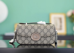 Gucci Petite GG Mini Handtasche Größe: 18,5 x 10 x 4 cm