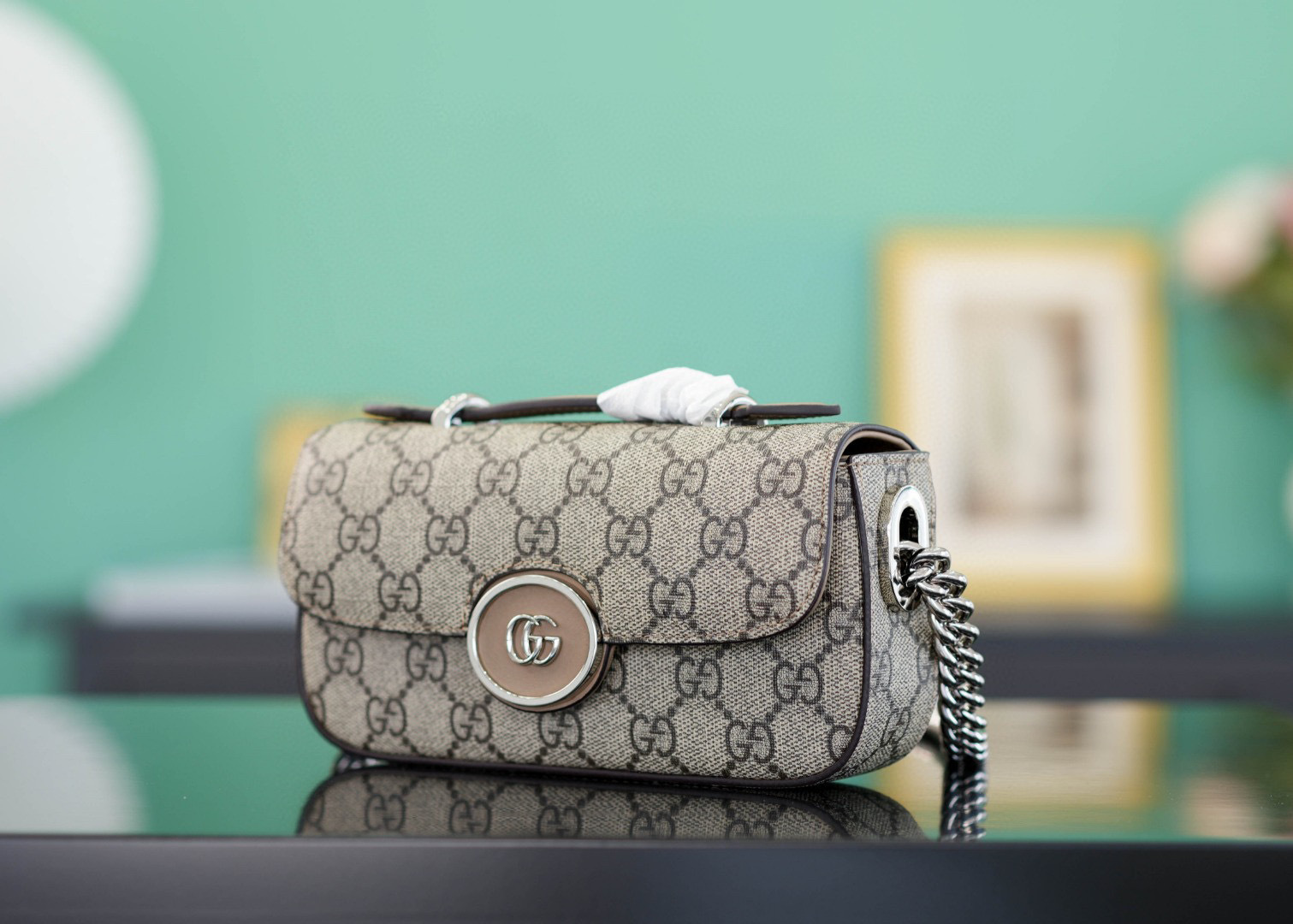 Gucci Petite GG Mini Handtasche Größe: 18,5 x 10 x 4 cm