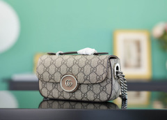 Gucci Petite GG Mini Handtasche Größe: 18,5 x 10 x 4 cm