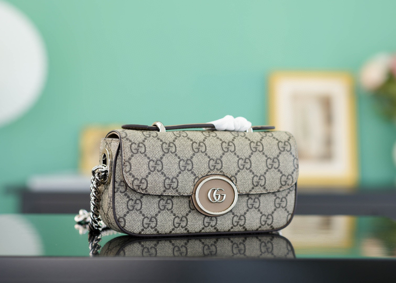 Gucci Petite GG Mini Handtasche Größe: 18,5 x 10 x 4 cm