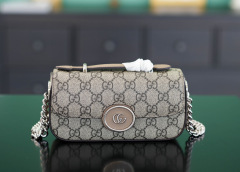 Gucci Petite GG Mini Handtasche Größe: 18,5 x 10 x 4 cm