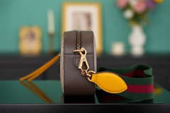 Gucci Neo Vintage Supreme 尺寸：24*14.5*7cm