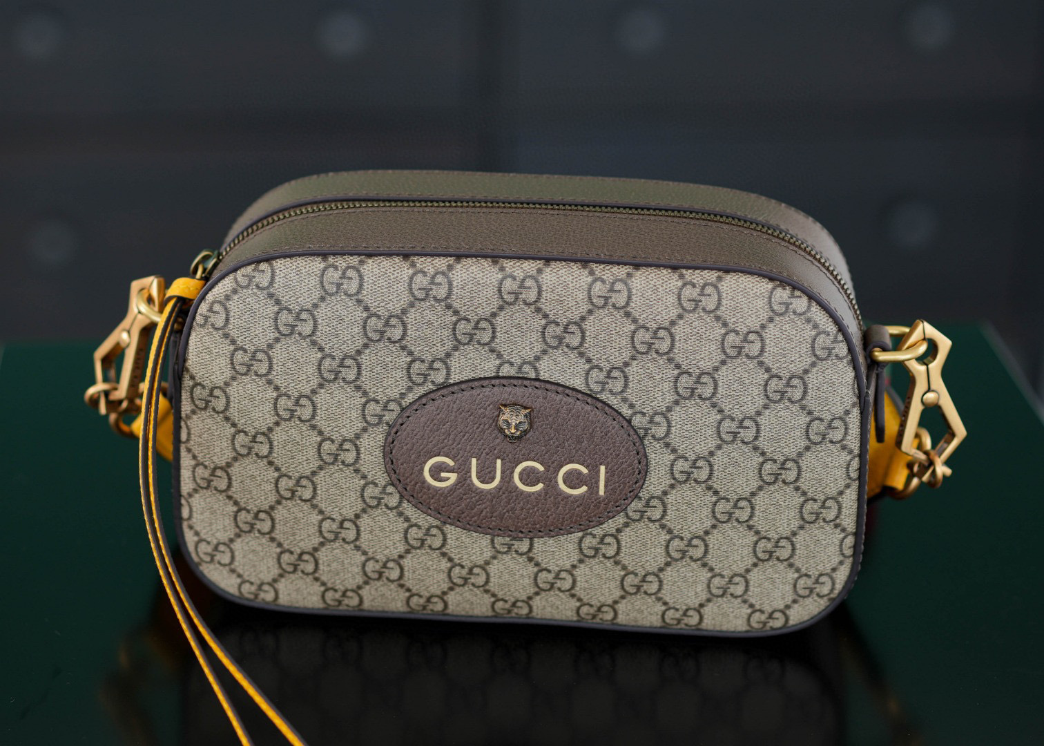 Gucci Neo Vintage Supreme 尺寸：24*14.5*7cm