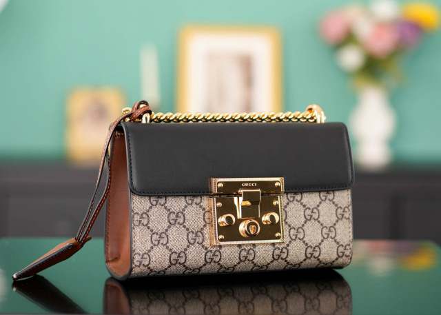 Gucci Padlock Umhängetasche Größe: 20 x 12 x 8 cm