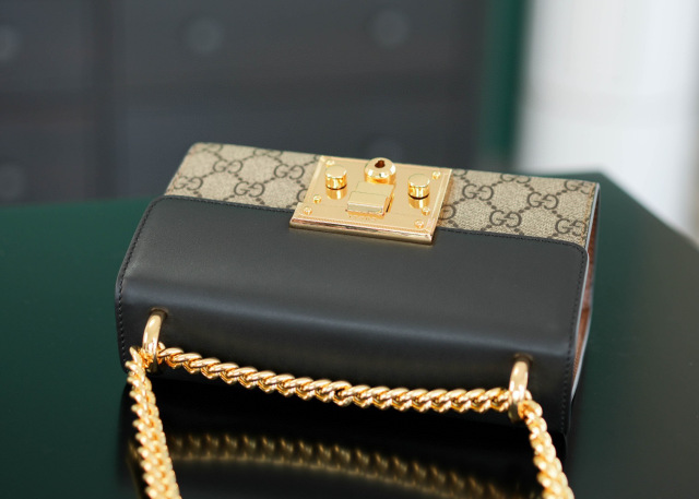 Gucci Padlock Umhängetasche Größe: 20 x 12 x 8 cm