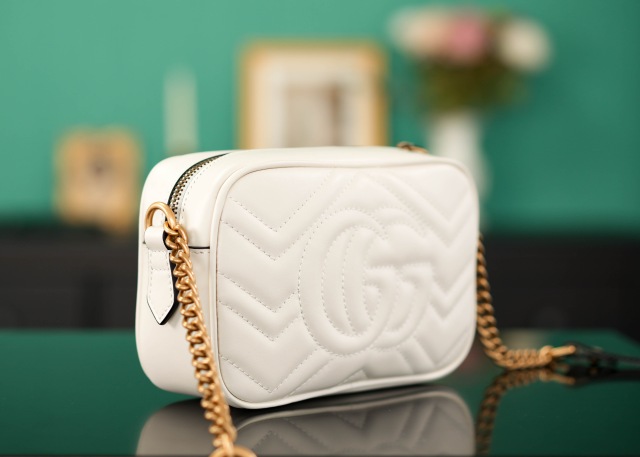 Gucci GG Marmont Größe: 18 * 12 * 6 cm