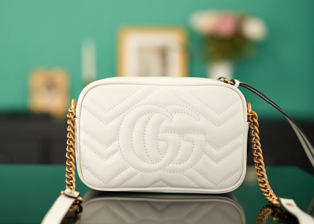 Gucci GG Marmont Größe: 18 * 12 * 6 cm