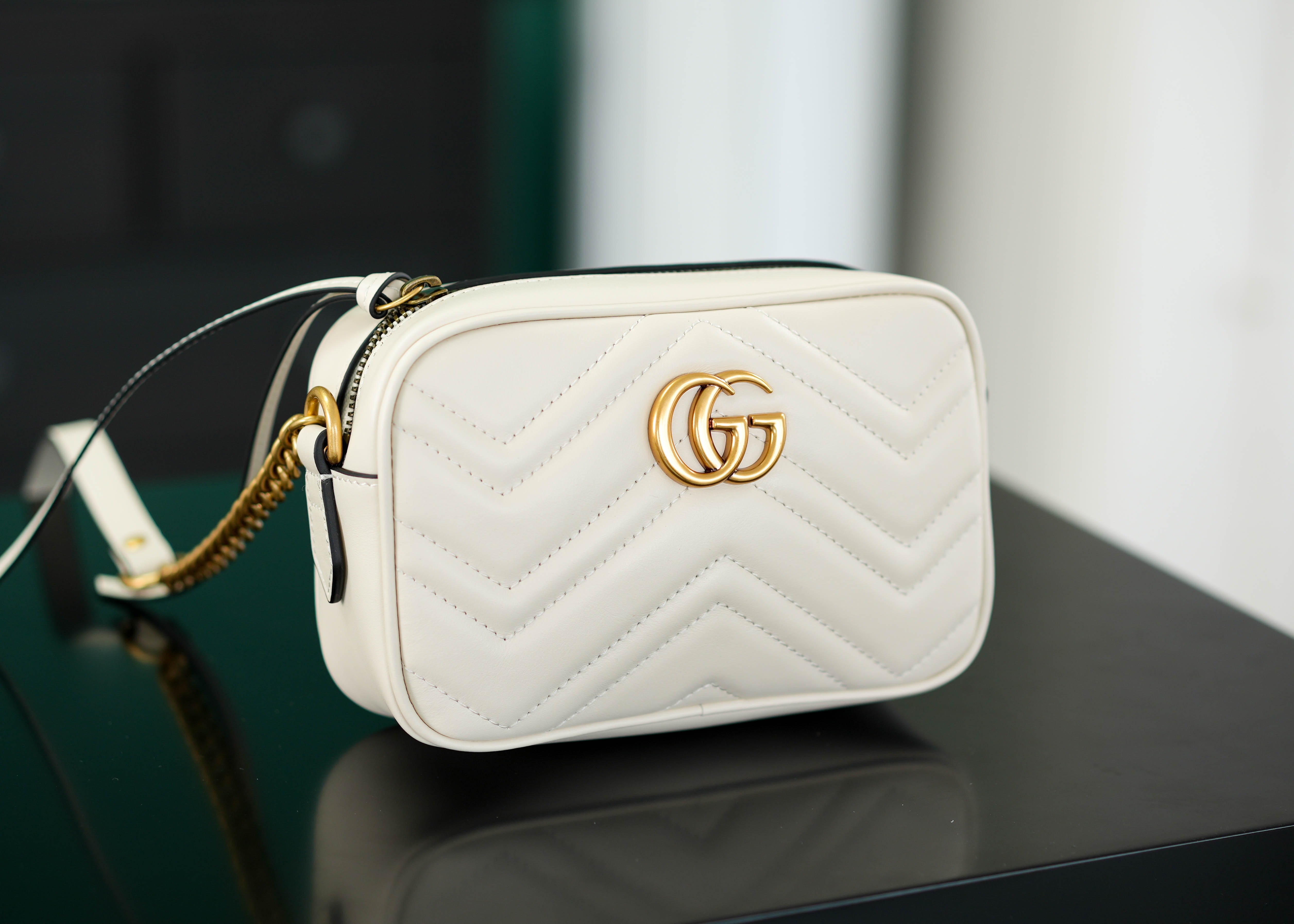 Gucci GG Marmont Größe: 18 * 12 * 6 cm