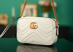 Gucci GG Marmont Größe: 18 * 12 * 6 cm