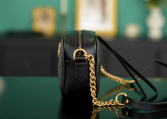Gucci GG Marmont Dimensioni: 18*12*6cm