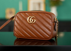 Gucci GG Marmont Größe: 18 * 12 * 6 cm